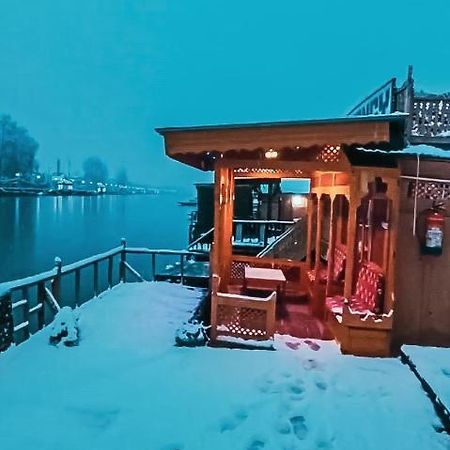 Hb Nancy Group Of Houseboats Hotel Srīnagar Eksteriør billede